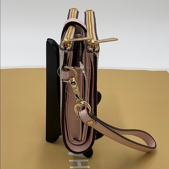 MICHAEL KORS DOUBLE ZIP WRISTLET POWDER BLUSH - Picture 15 of 16